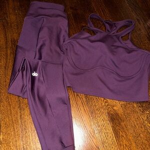 Alo Yoga cropped set